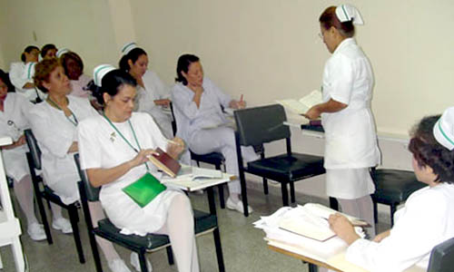 FP Cuidados Auxiliares de Enfermería A DISTANCIA